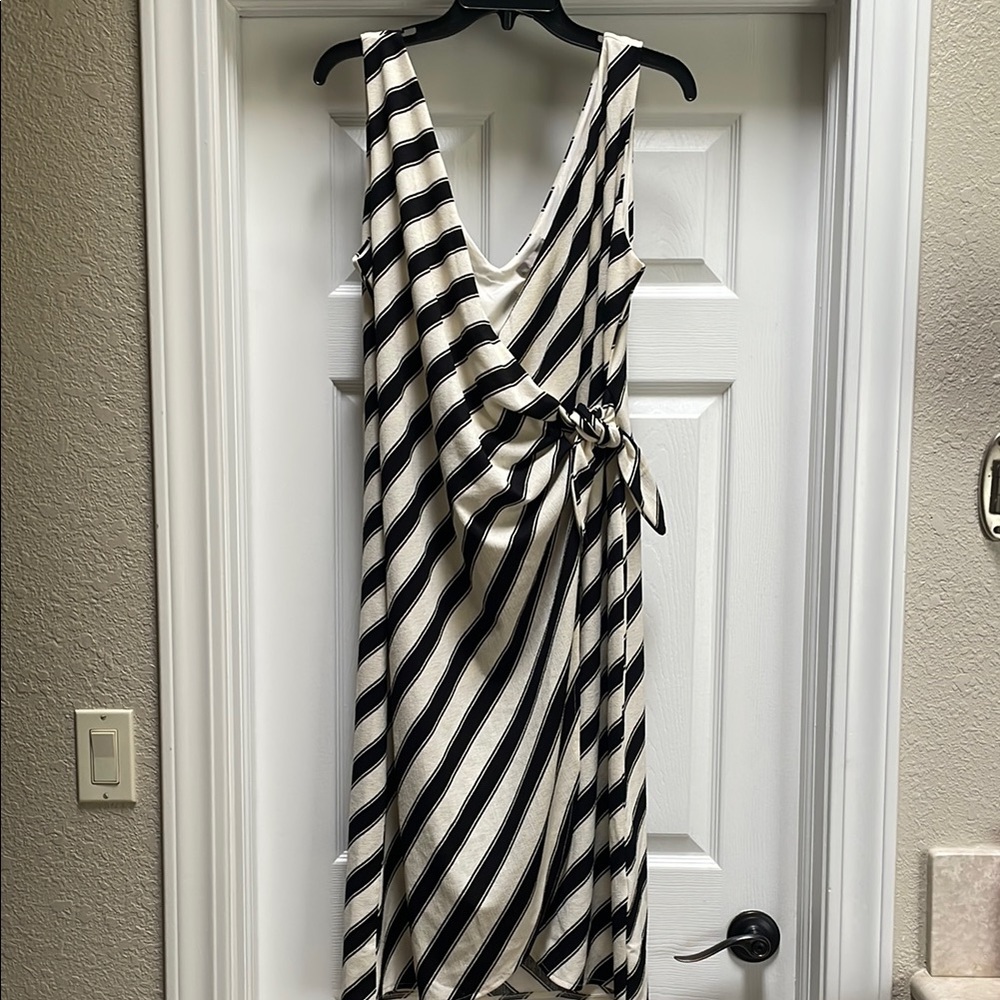 H&M Striped Black and White Wrap Dress